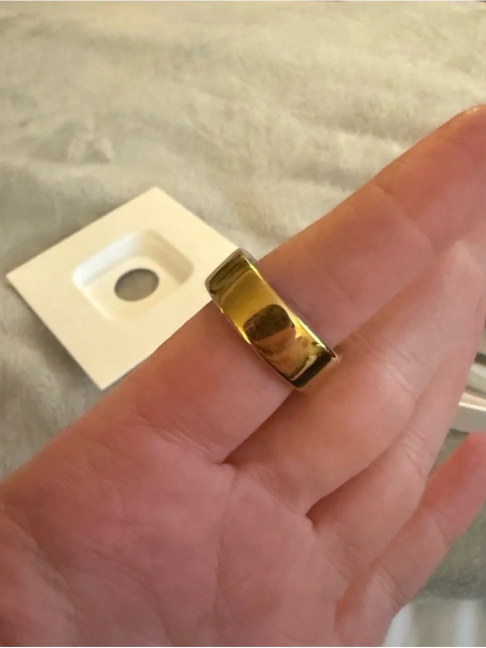 Oura Ring Gen 4 in gold size 9